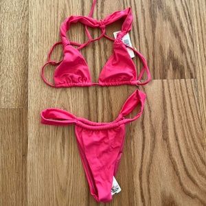Agua bendita pink bikini set